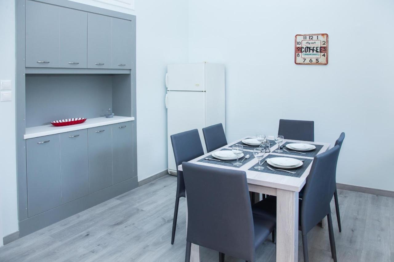 Sunny And Minimal Apt In Glyfada With 3 Bdrm Athènes Extérieur photo