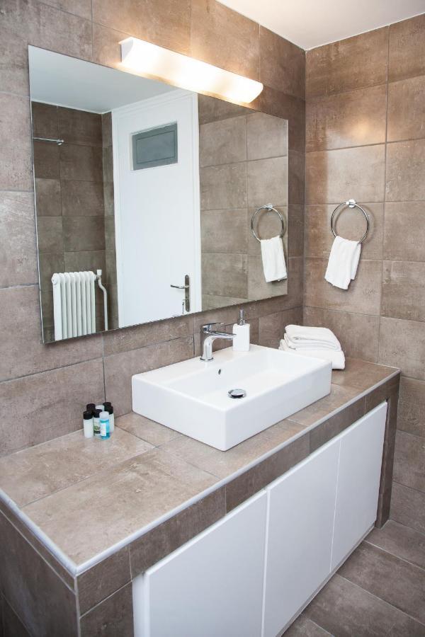 Sunny And Minimal Apt In Glyfada With 3 Bdrm Athènes Extérieur photo
