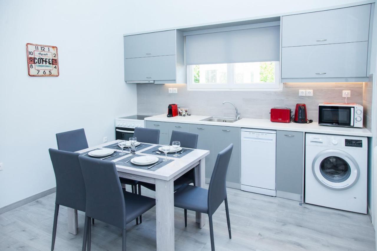 Sunny And Minimal Apt In Glyfada With 3 Bdrm Athènes Extérieur photo