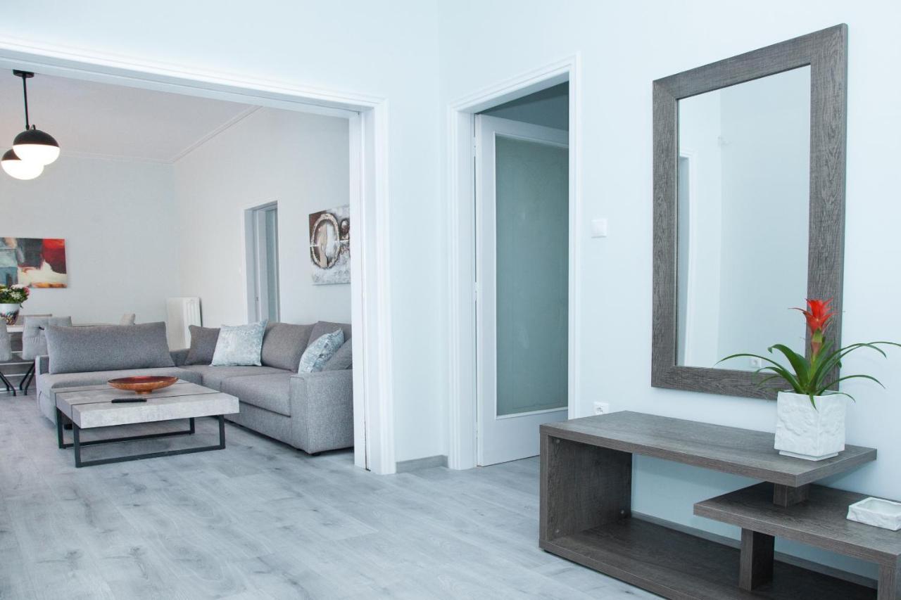 Sunny And Minimal Apt In Glyfada With 3 Bdrm Athènes Extérieur photo